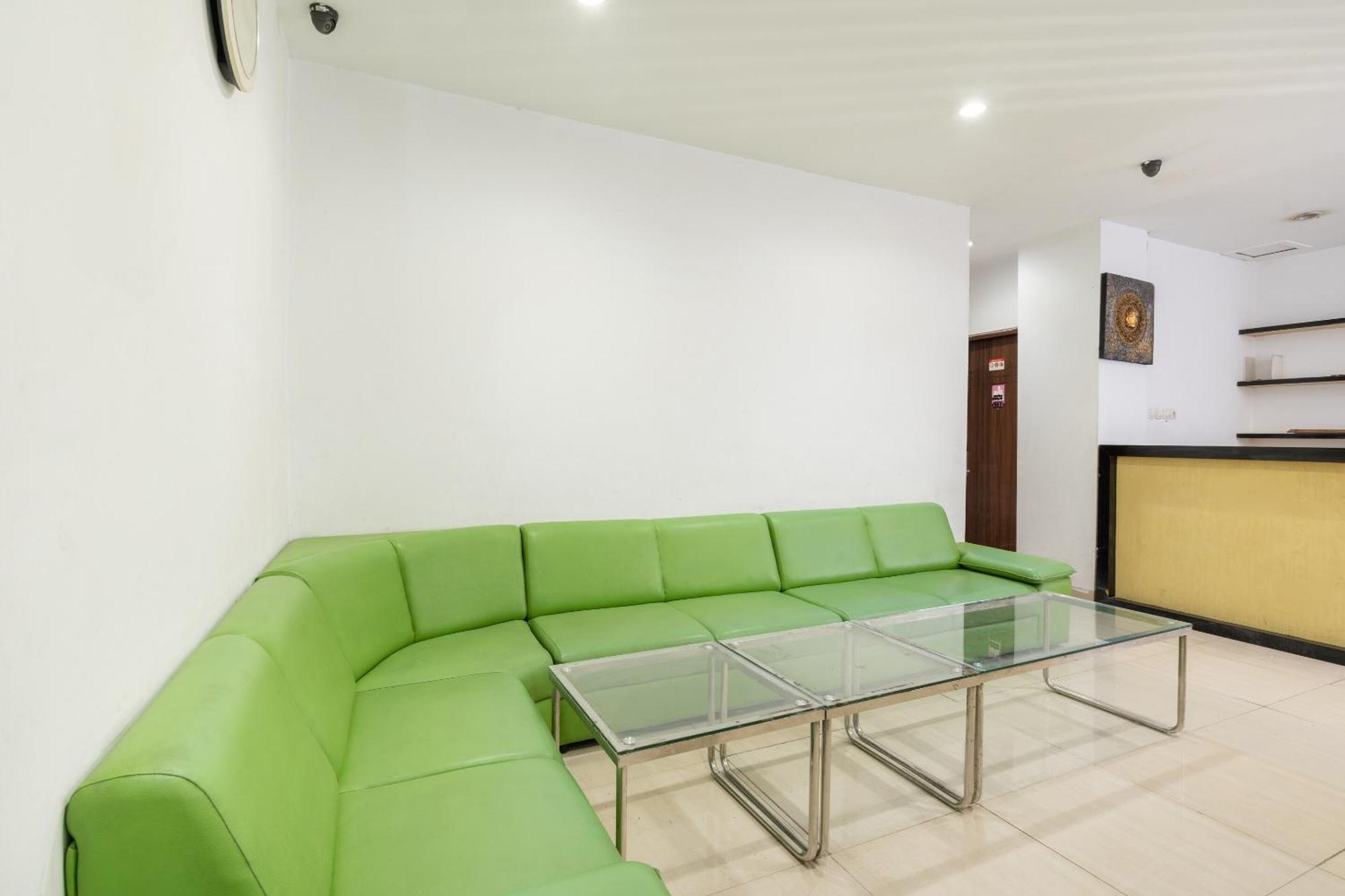 Hotel Super Oyo Flagship 91863 Metro House Surabaja Zewnętrze zdjęcie
