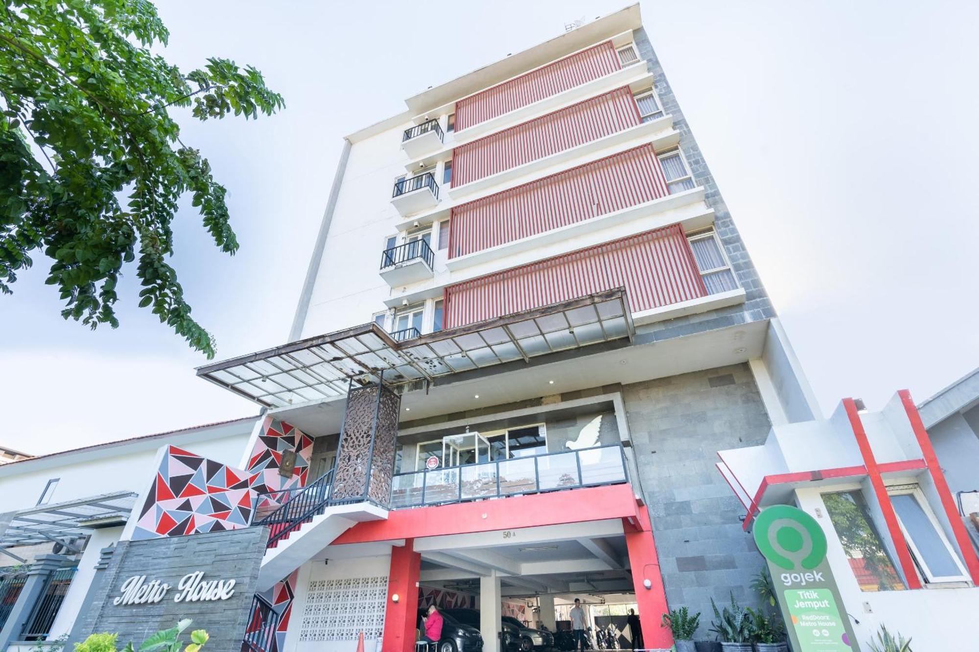 Hotel Super Oyo Flagship 91863 Metro House Surabaja Zewnętrze zdjęcie